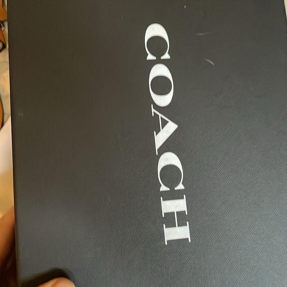 Flat coach flip flop sandals with dust bag and box leather 9.5 - Picture 4 of 9